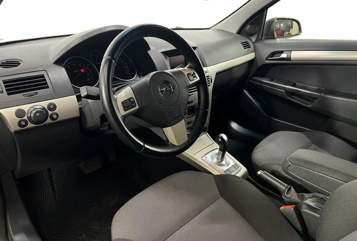 Opel Astra, 2008