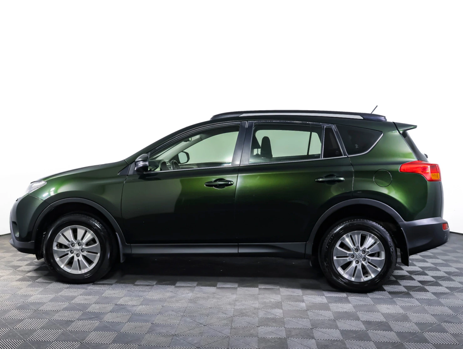 Toyota RAV4, 2013