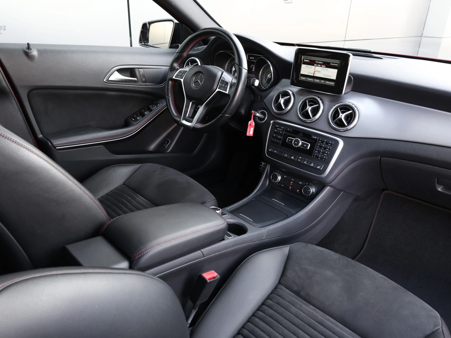 Mercedes-Benz GLA, 2014