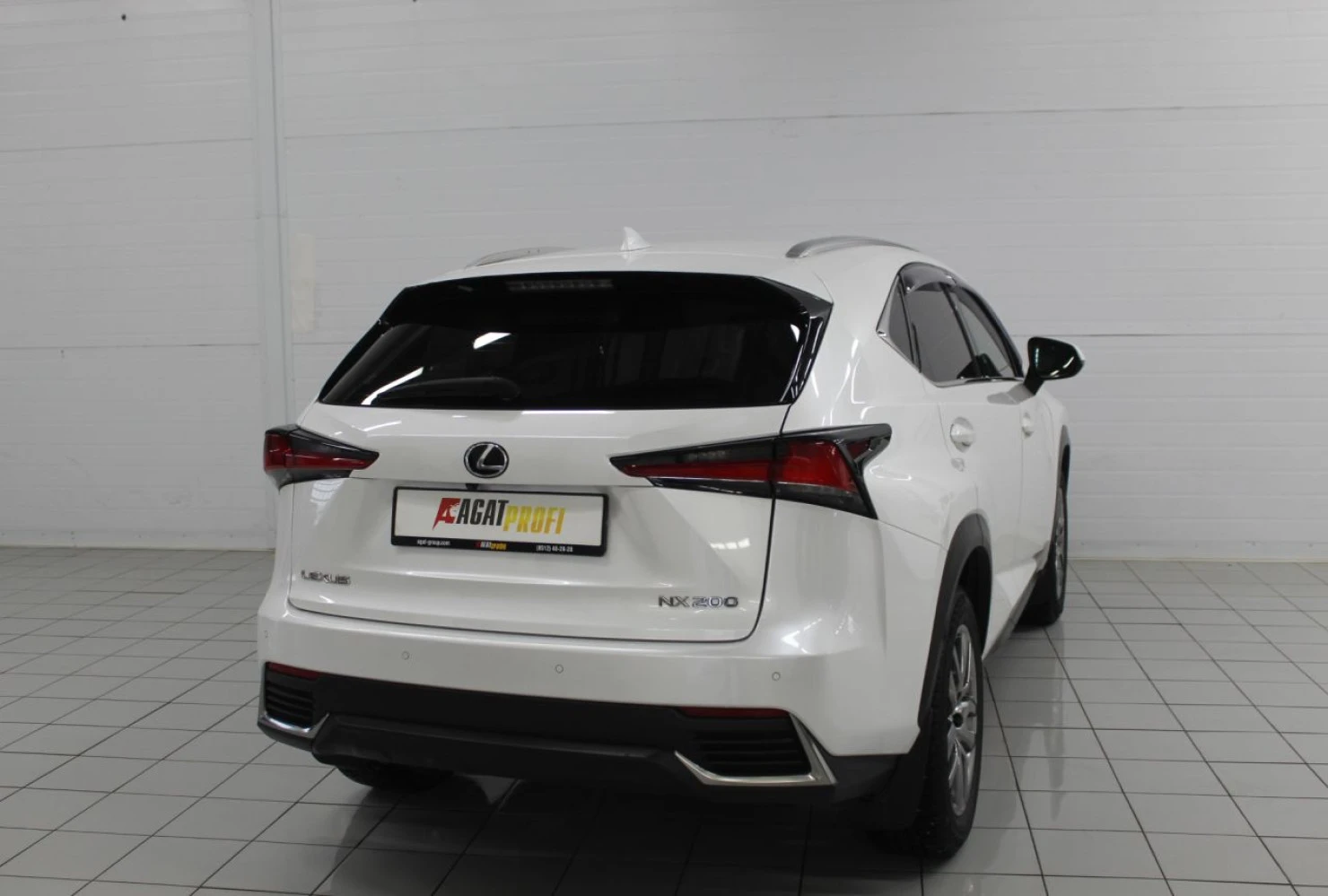 Lexus NX, 2017