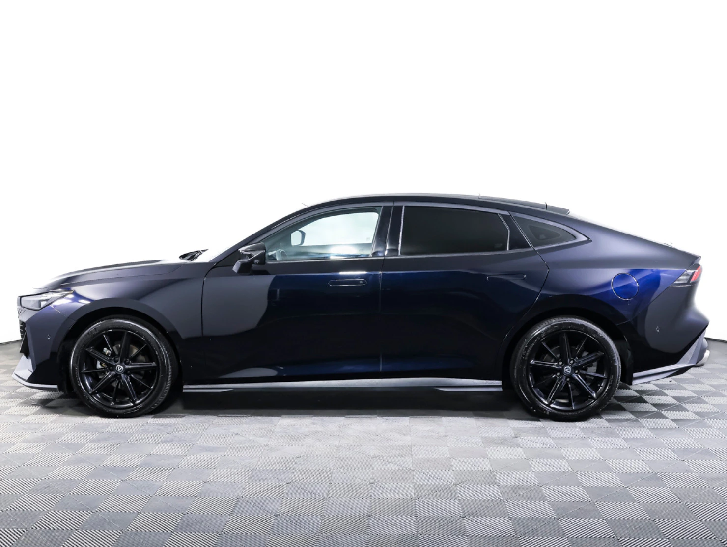 Changan UNI-V, 2024