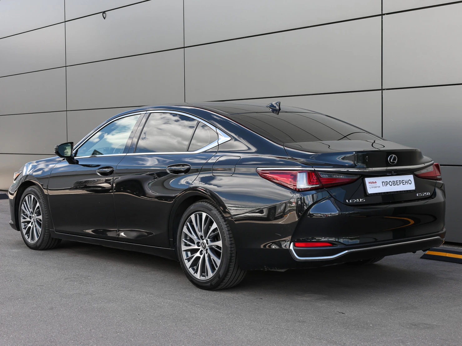 Lexus ES, 2018