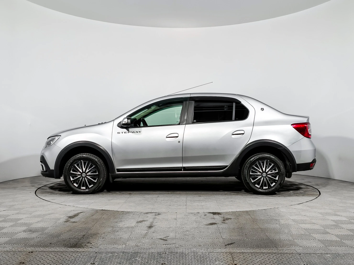Renault Logan, 2021