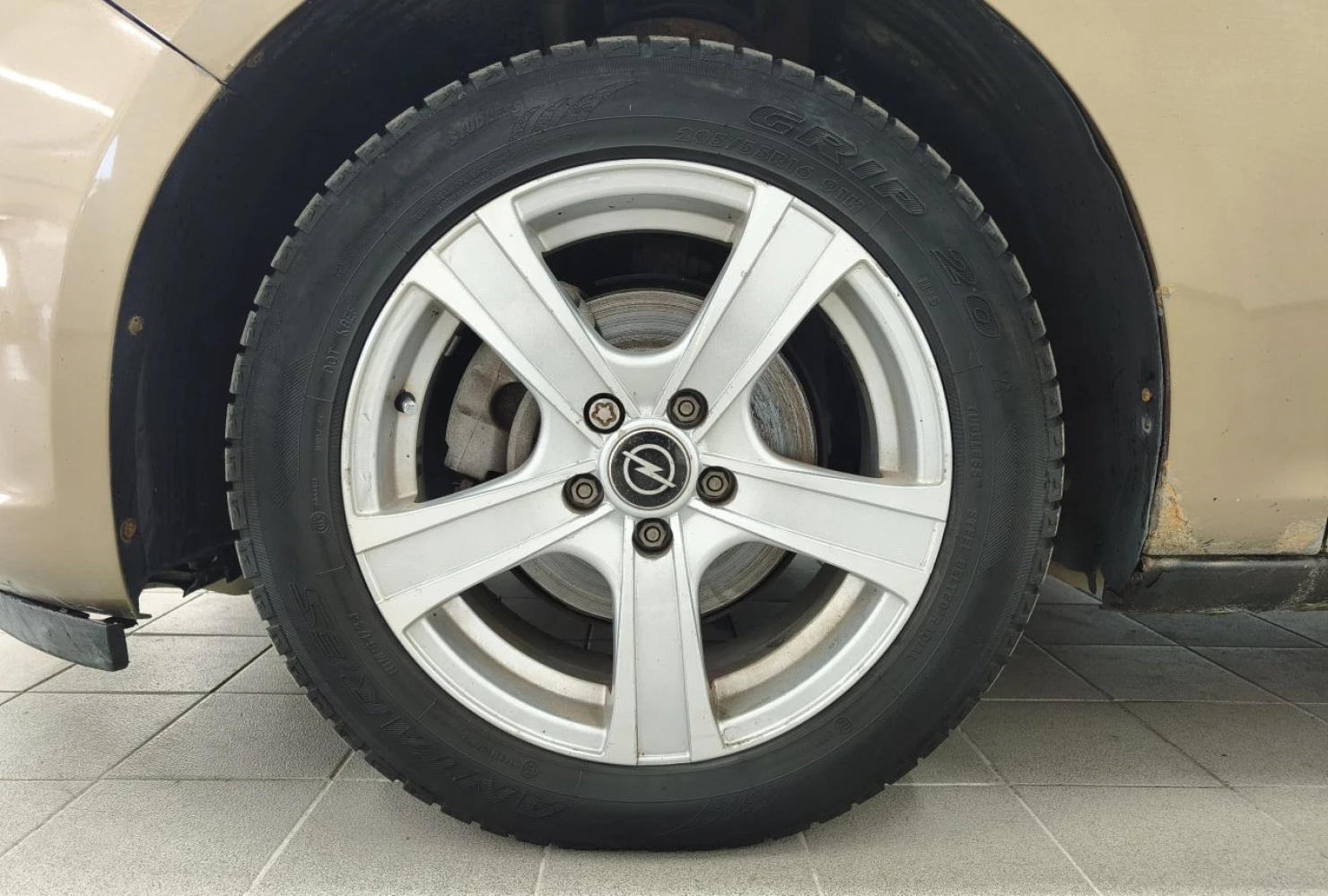 Opel Astra, 2012