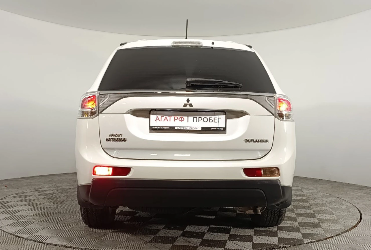 Mitsubishi OUTLANDER, 2013