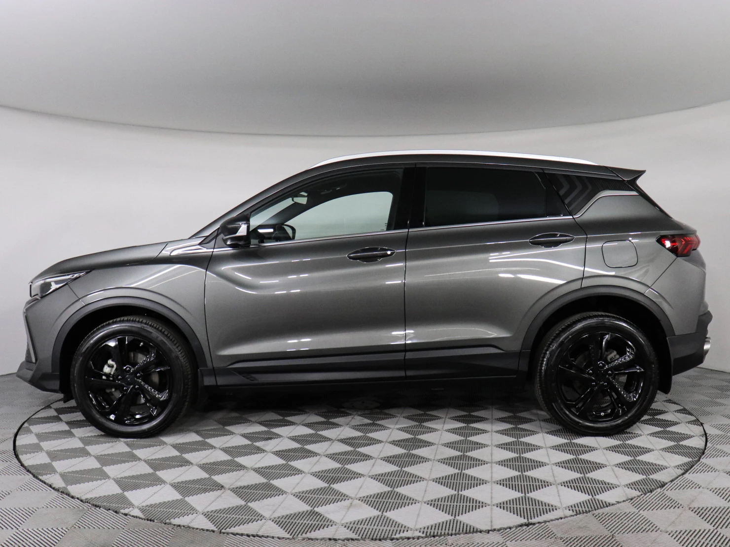 Geely Coolray, 2024