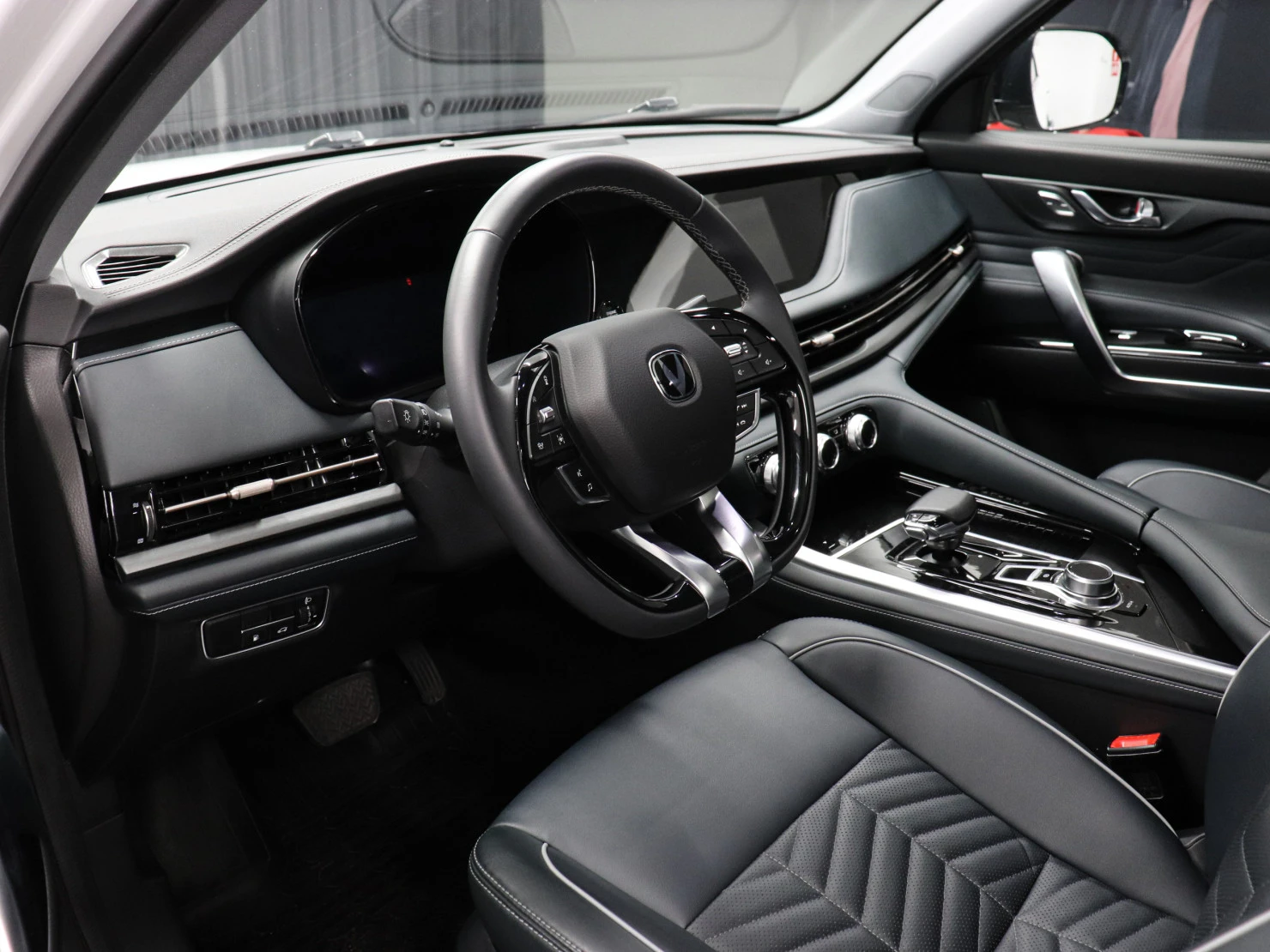 Changan CS95, 2023