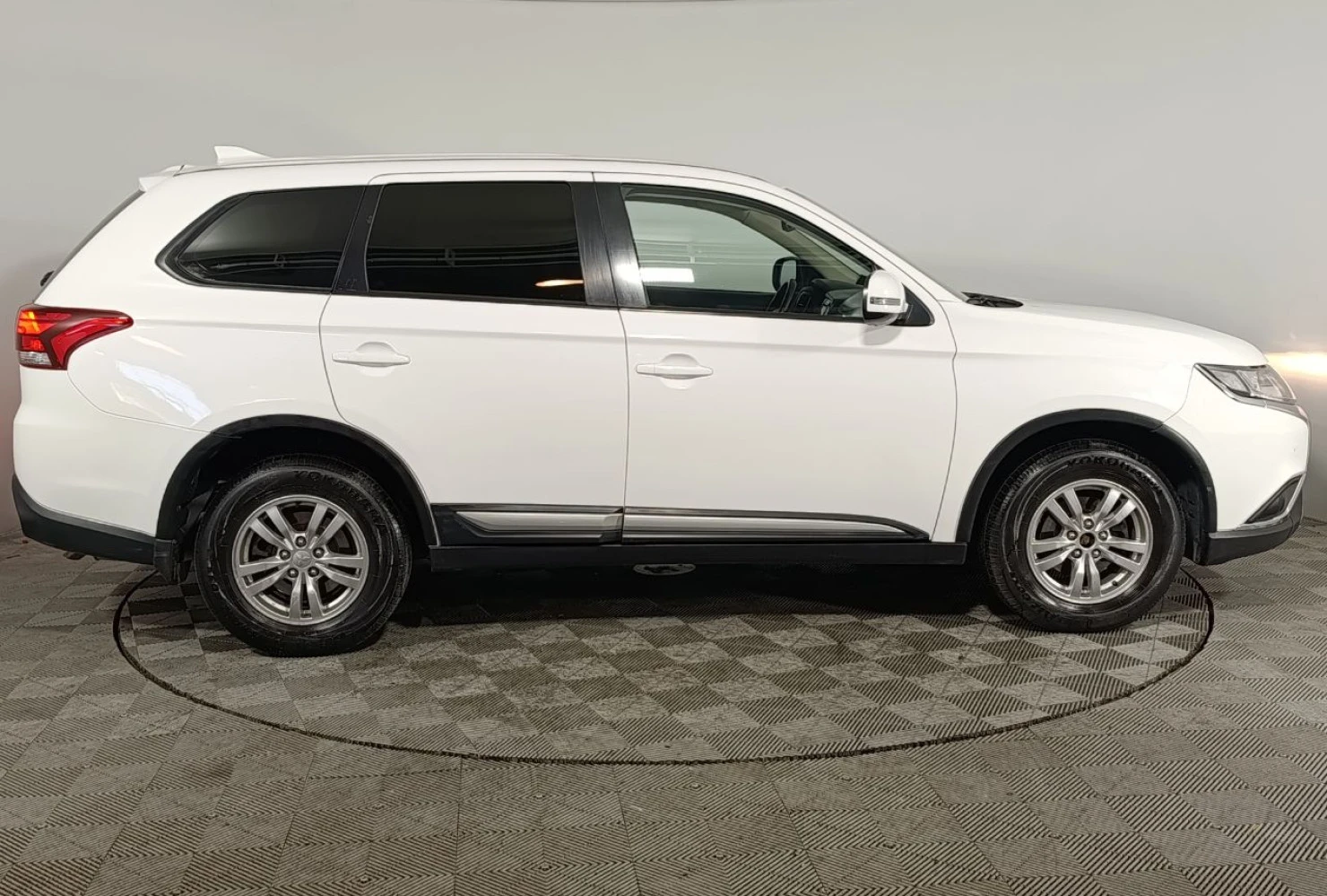 Mitsubishi OUTLANDER, 2018