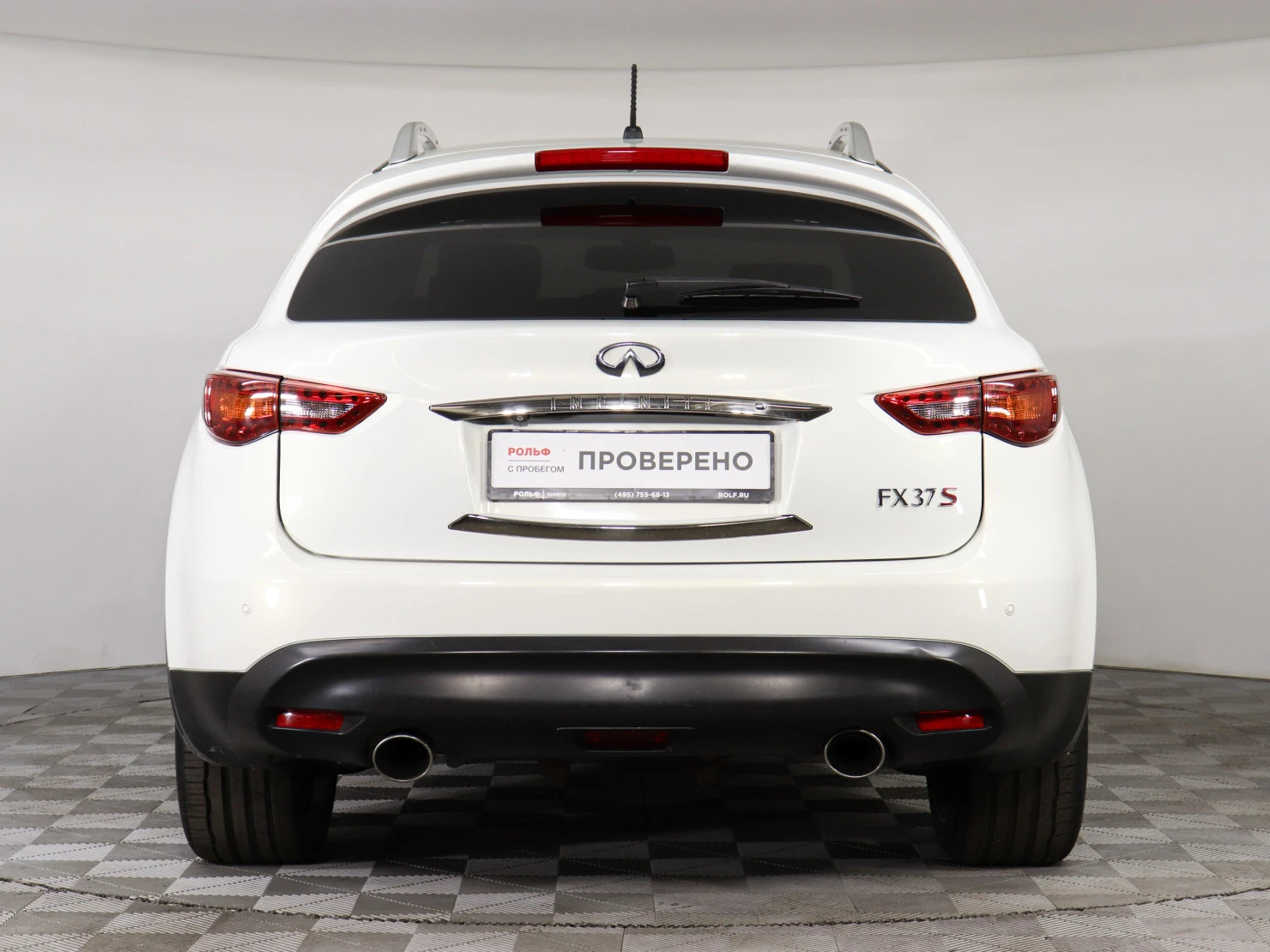 Infiniti FX, 2010