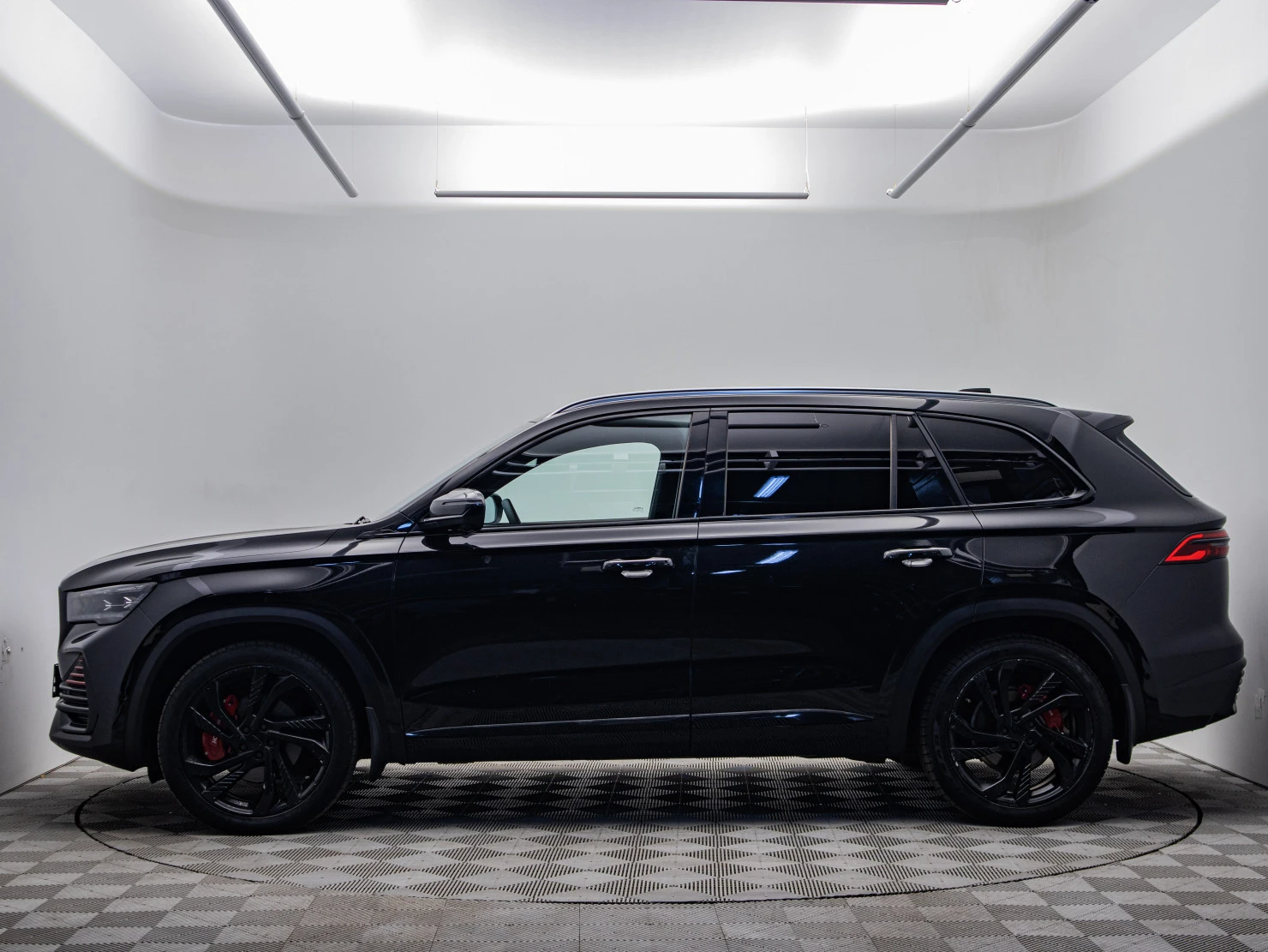 Geely Monjaro, 2022