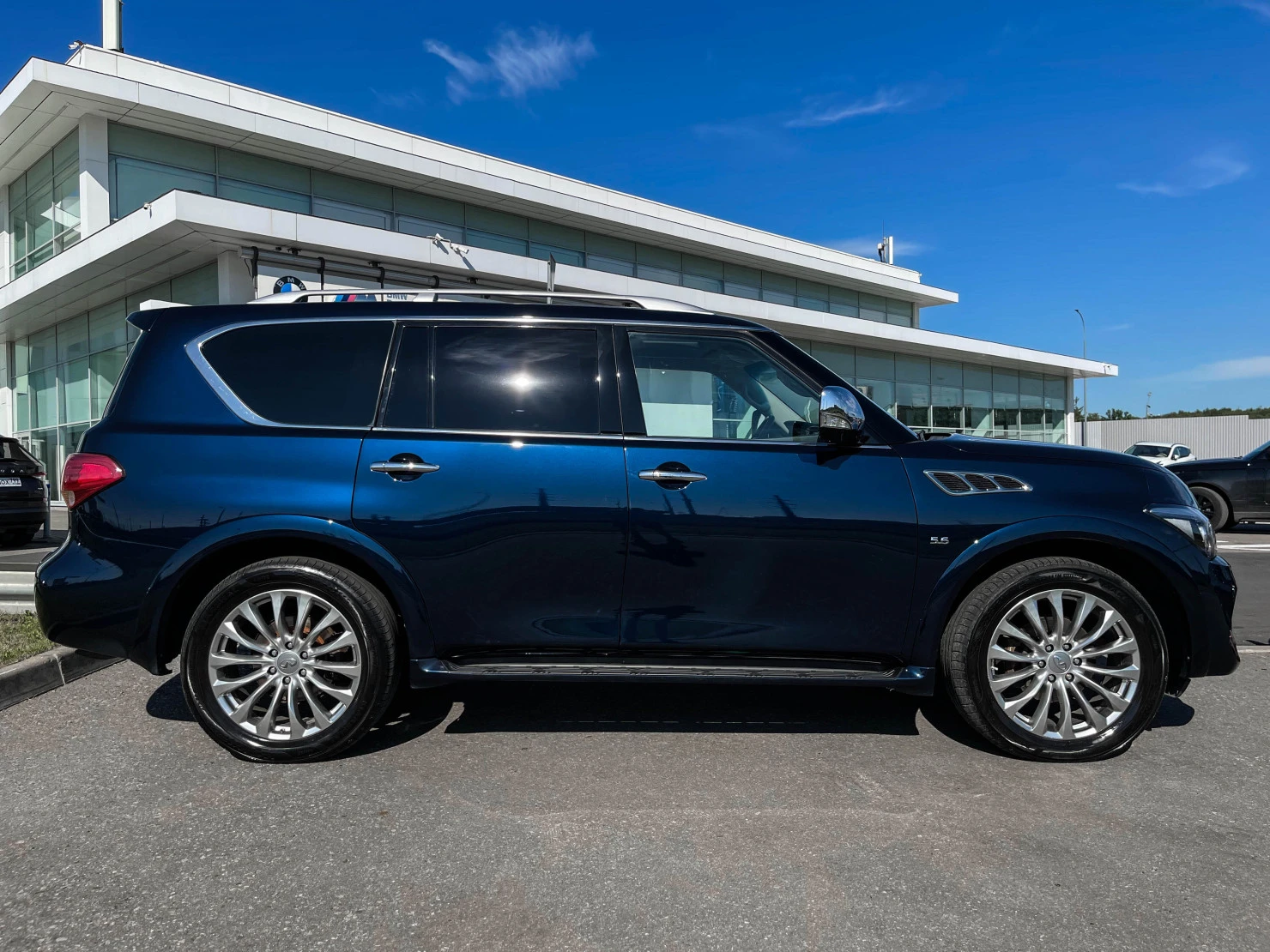 Infiniti QX80, 2017