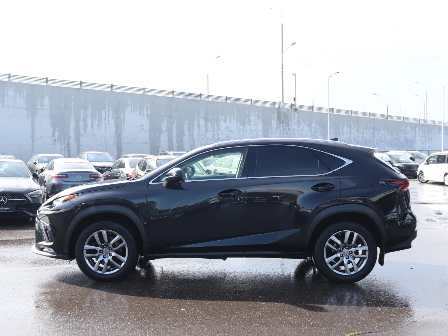 Lexus NX, 2017