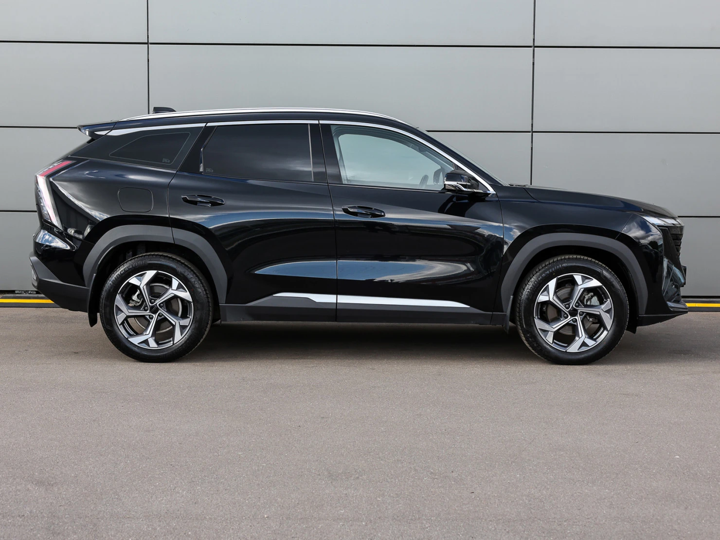 Geely Atlas, 2024