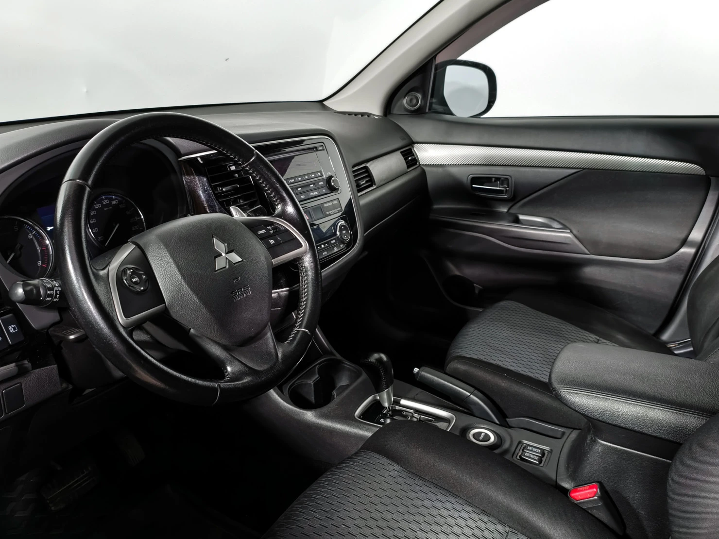 Mitsubishi OUTLANDER, 2013