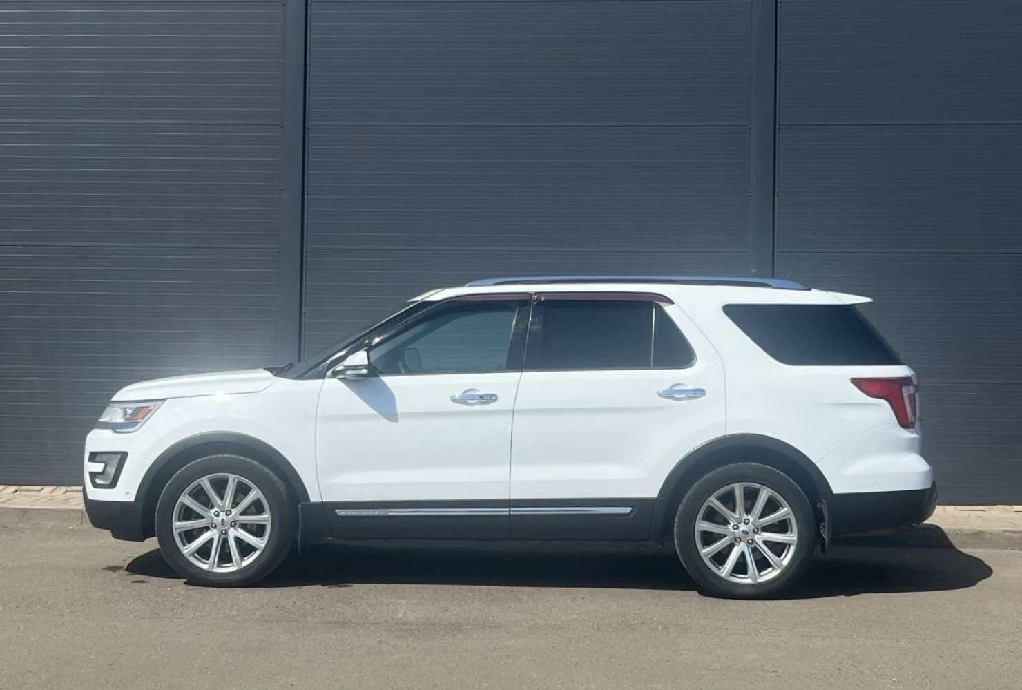 Ford Explorer, 2016