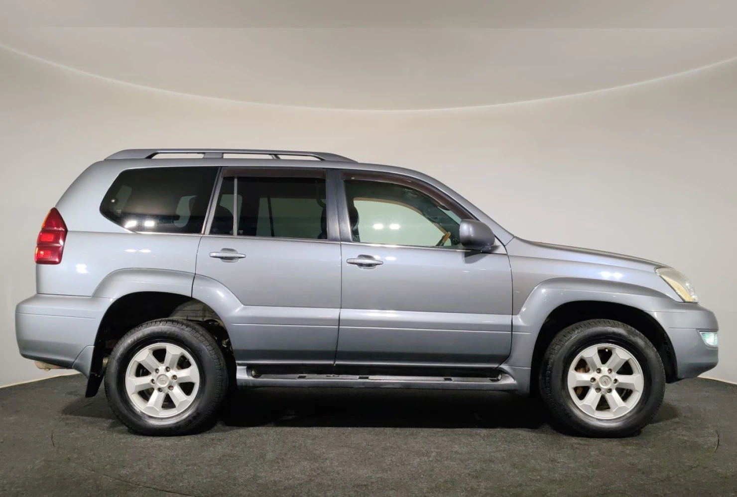 Lexus GX, 2003