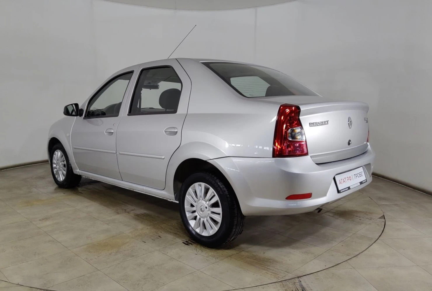 Renault Logan, 2012