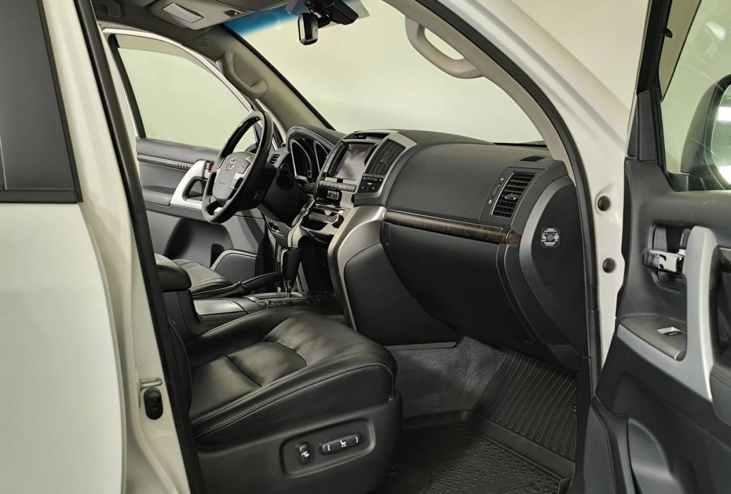 Toyota Land Cruiser, 2013