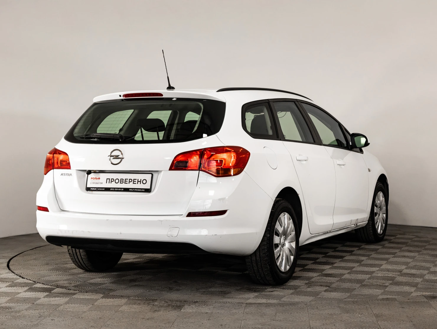 Opel Astra, 2012