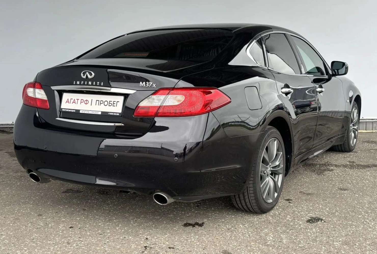 Infiniti M, 2012
