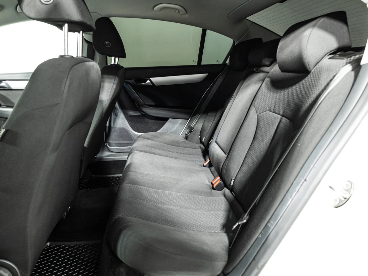 Volkswagen Passat, 2011