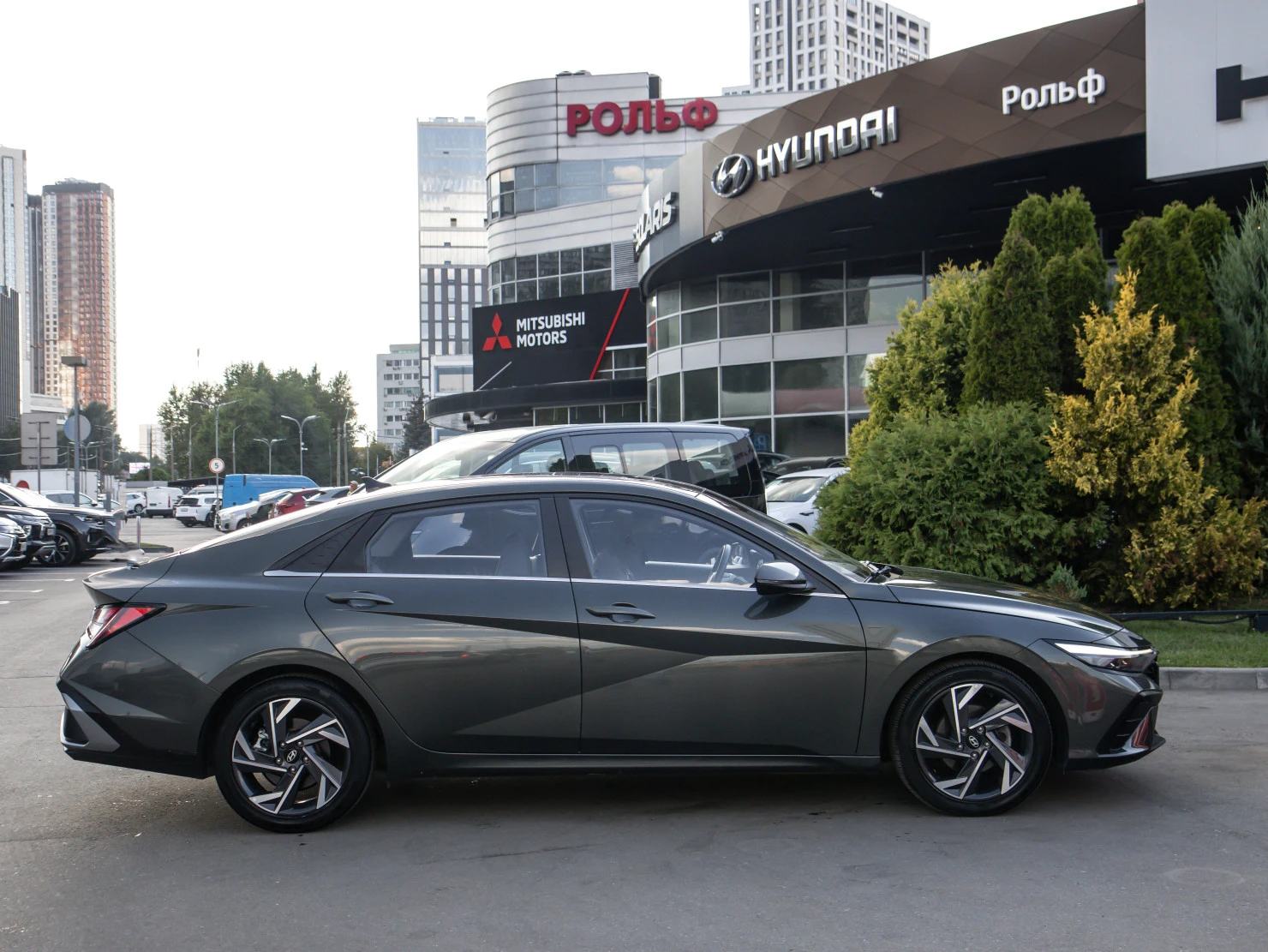 Hyundai Elantra, 2024