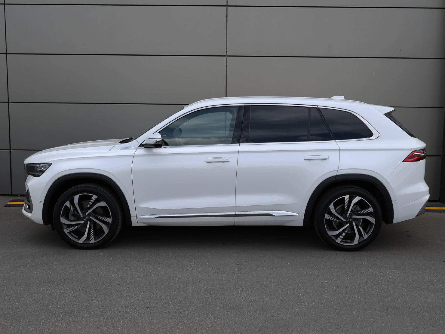 Geely Monjaro, 2023
