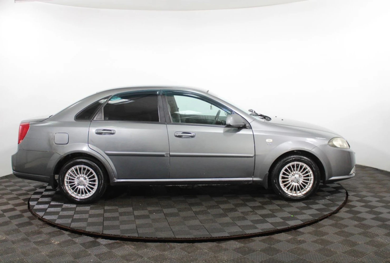Daewoo Gentra, 2013