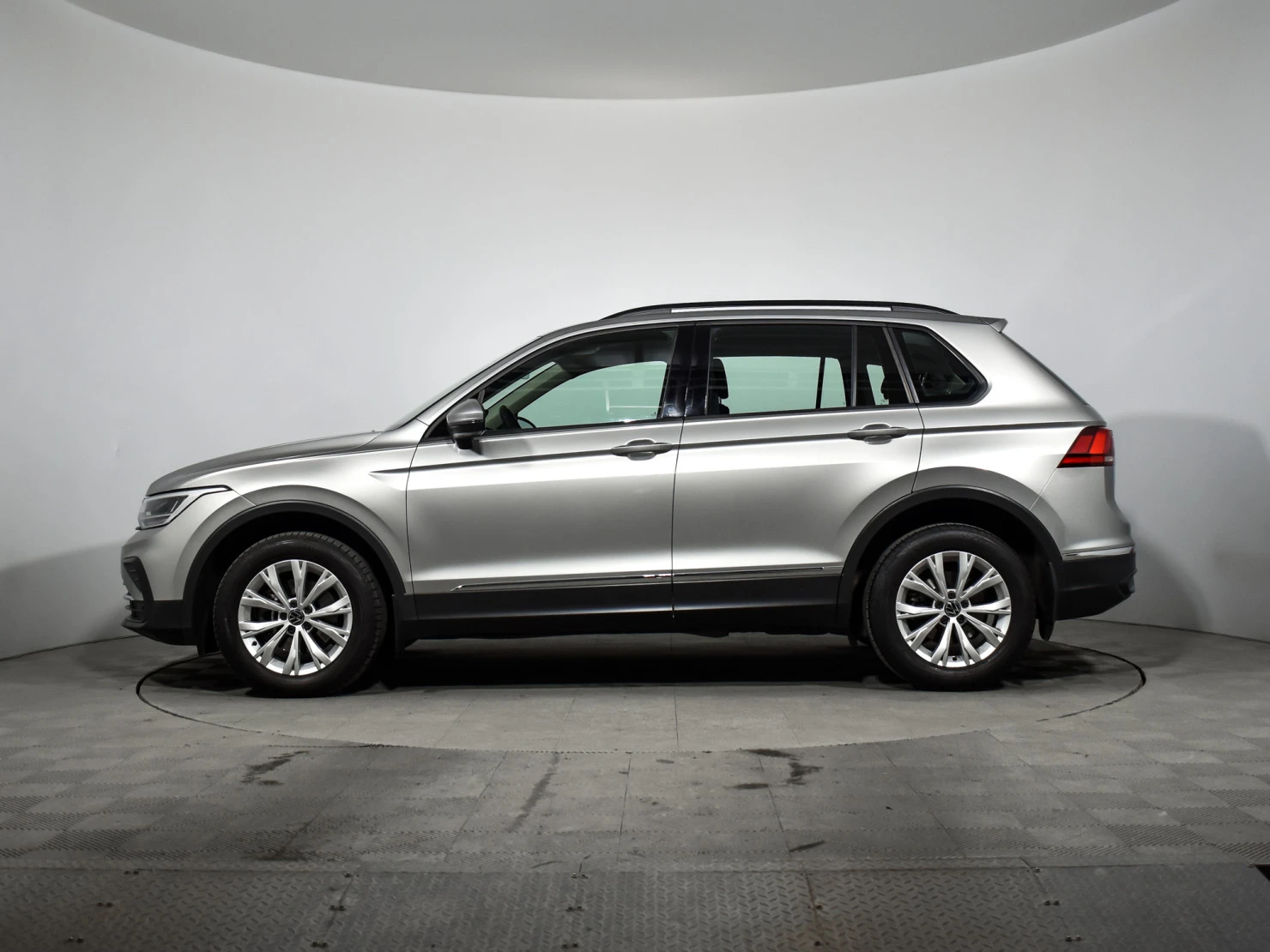 Volkswagen Tiguan, 2021