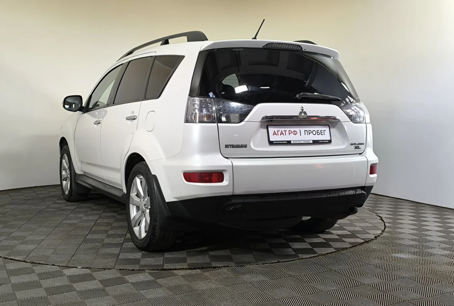 Mitsubishi OUTLANDER, 2011