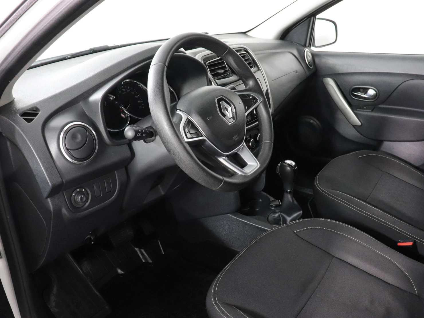 Renault Logan, 2019