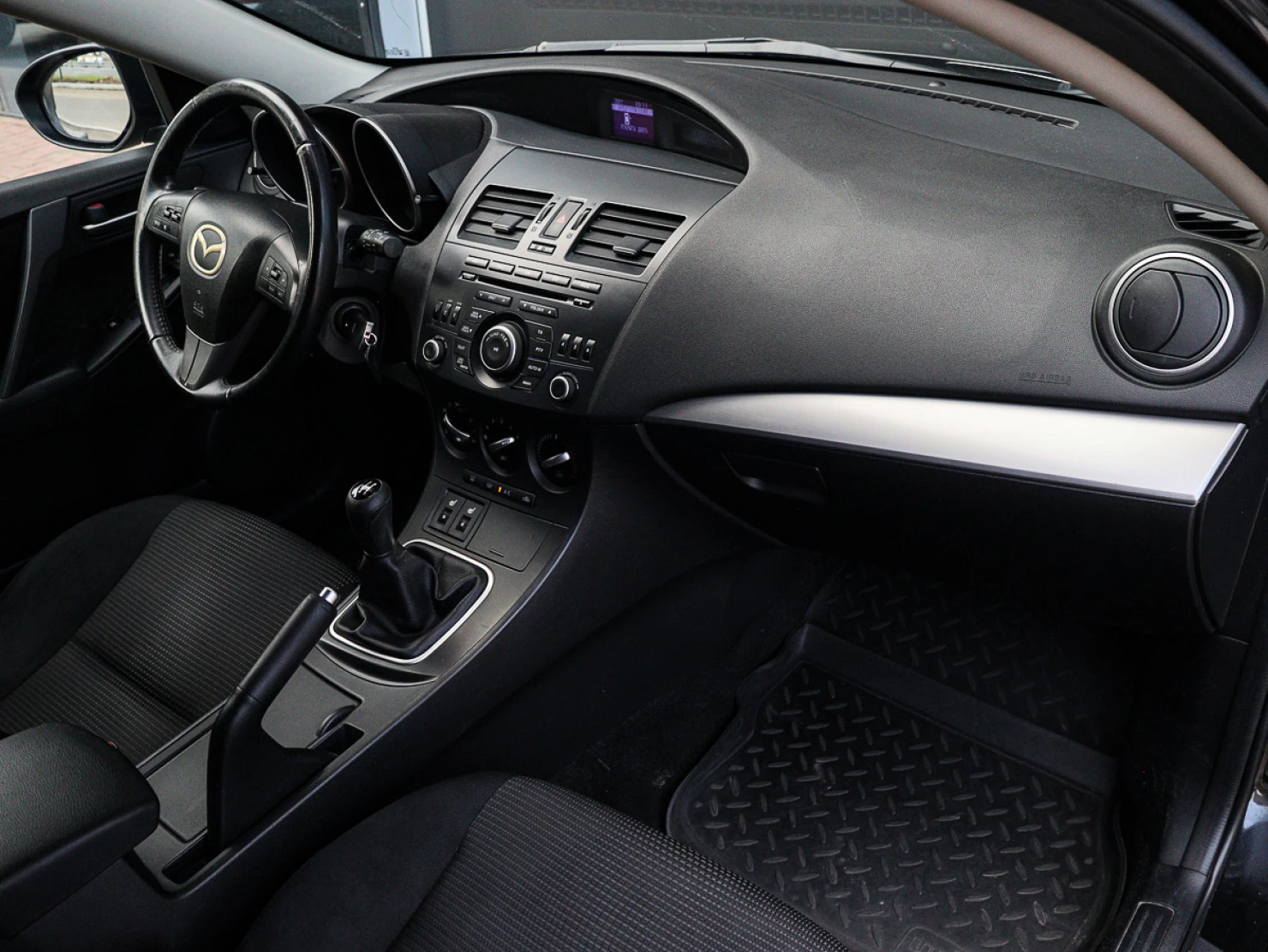 Mazda 3, 2012