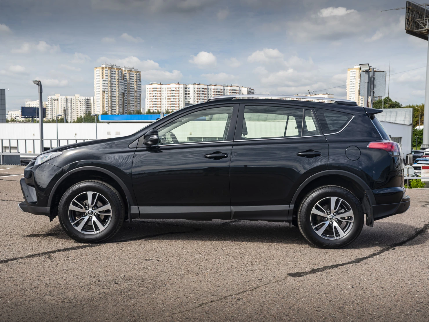 Toyota RAV4, 2016