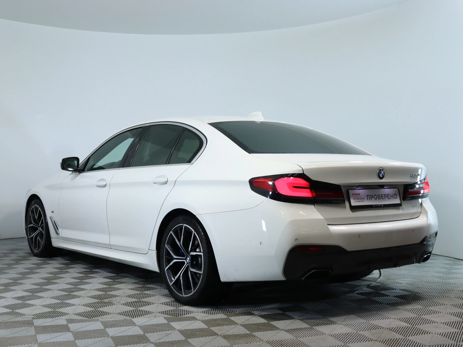 BMW 5 серии, 2021