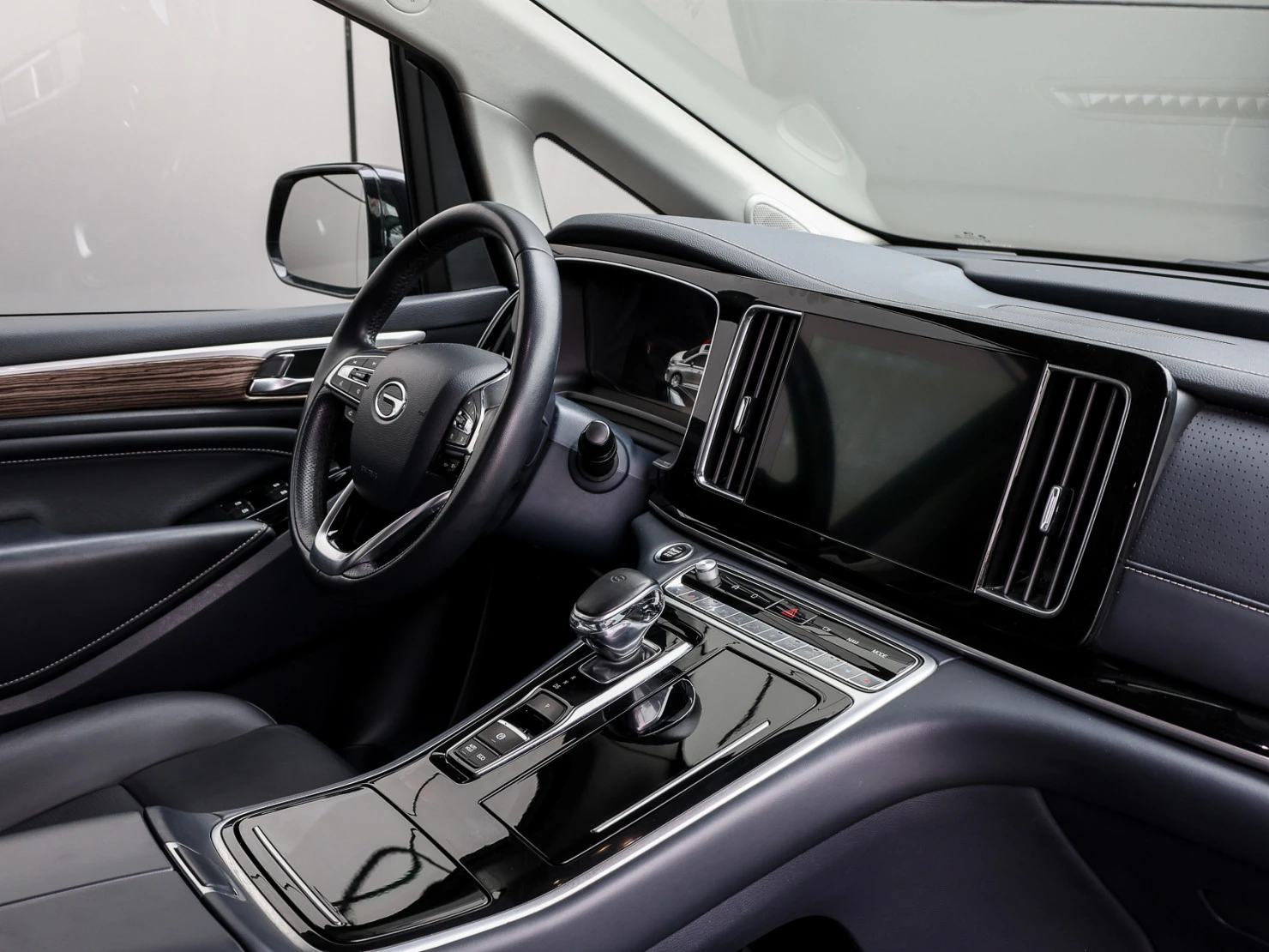 GAC Trumpchi M8, 2021