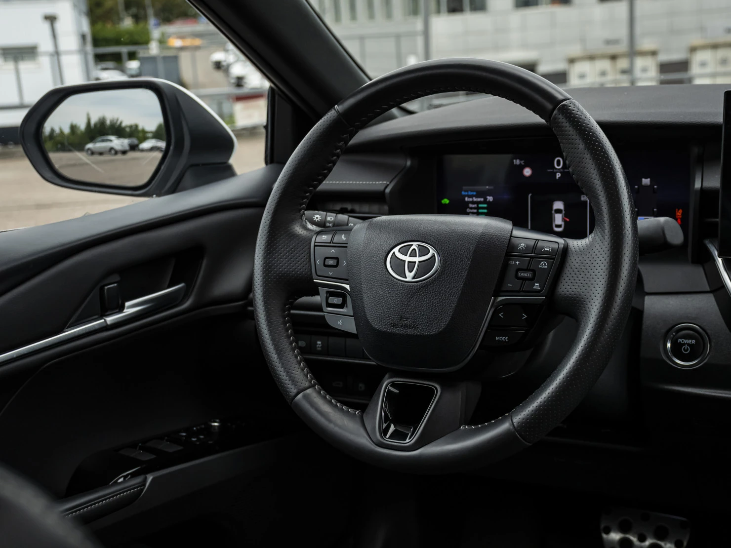 Toyota Camry, 2024