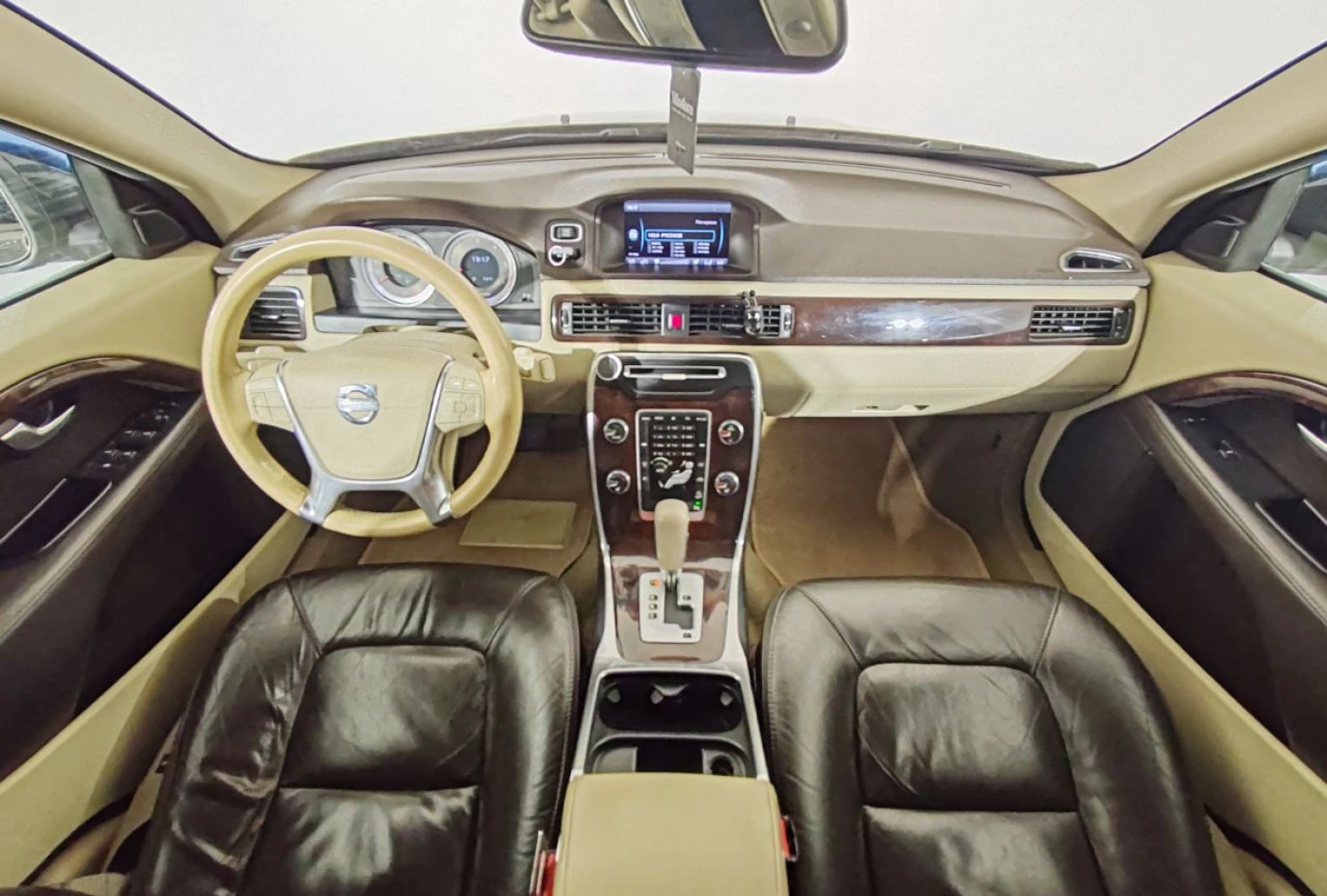 Volvo XC70, 2012