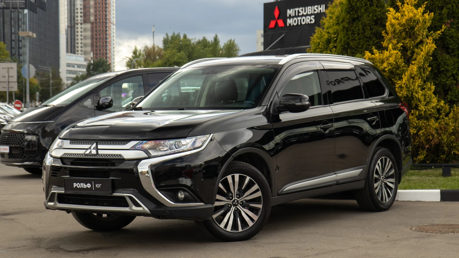 Mitsubishi OUTLANDER, 2019