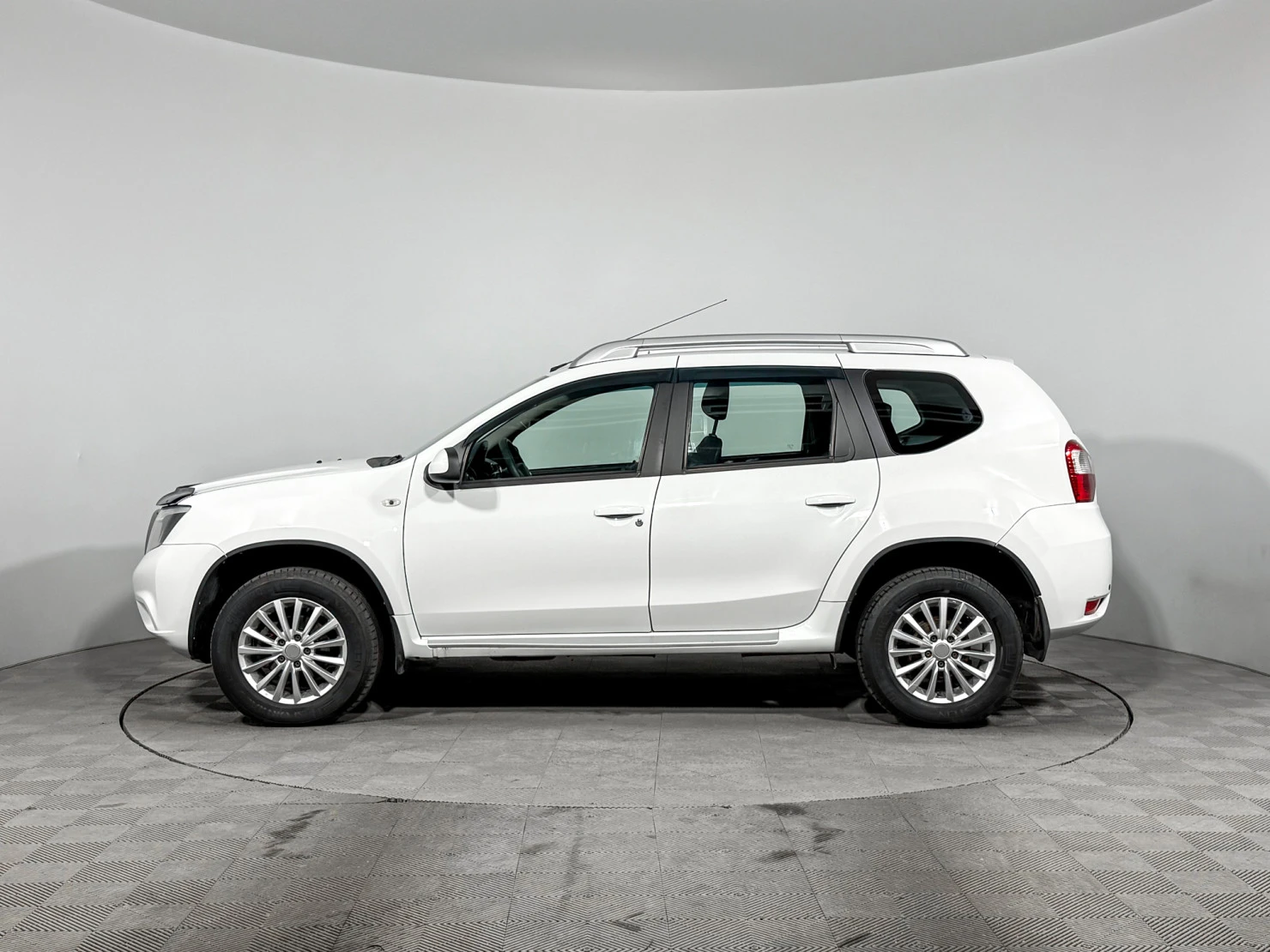 Nissan Terrano, 2017
