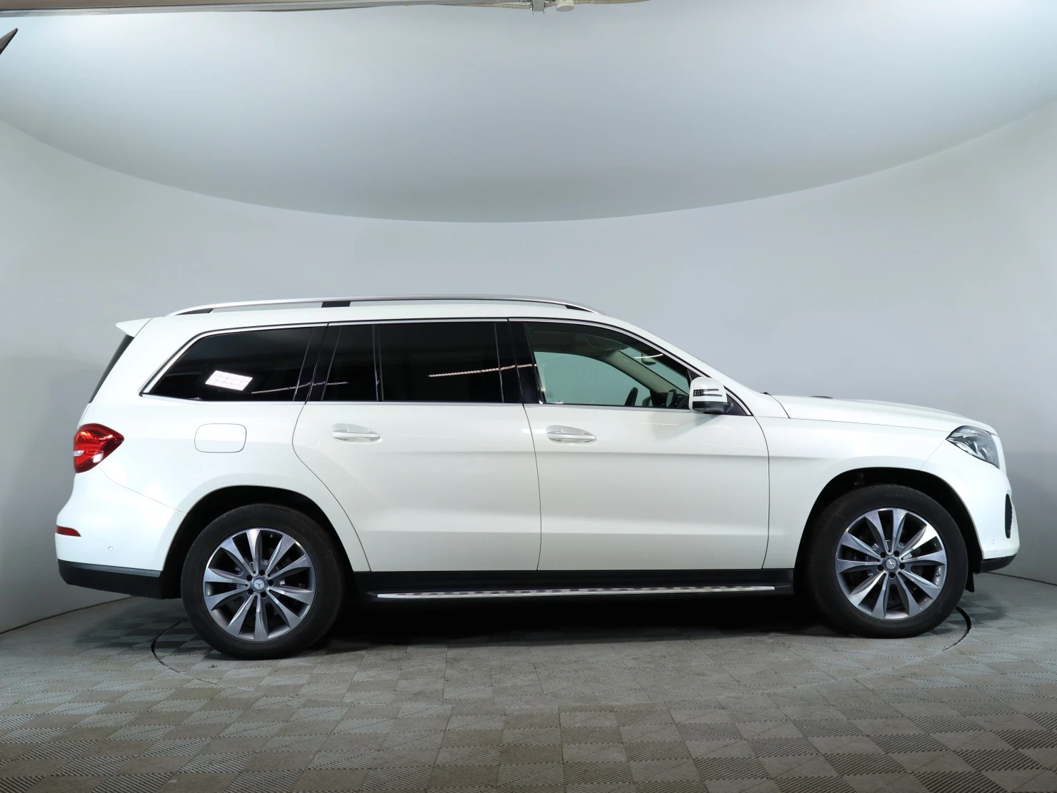 Mercedes-Benz GLS, 2016