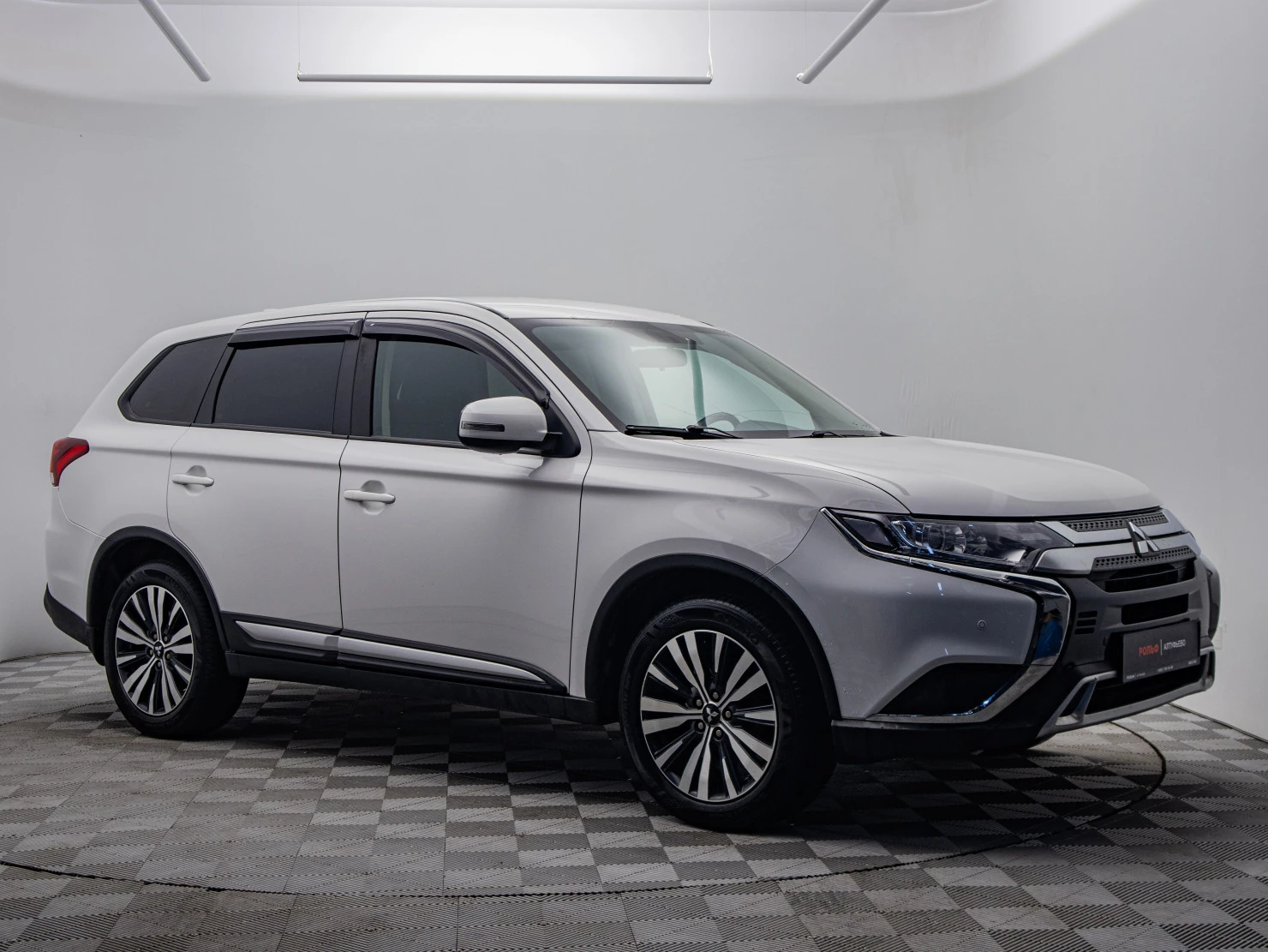 Mitsubishi OUTLANDER, 2021
