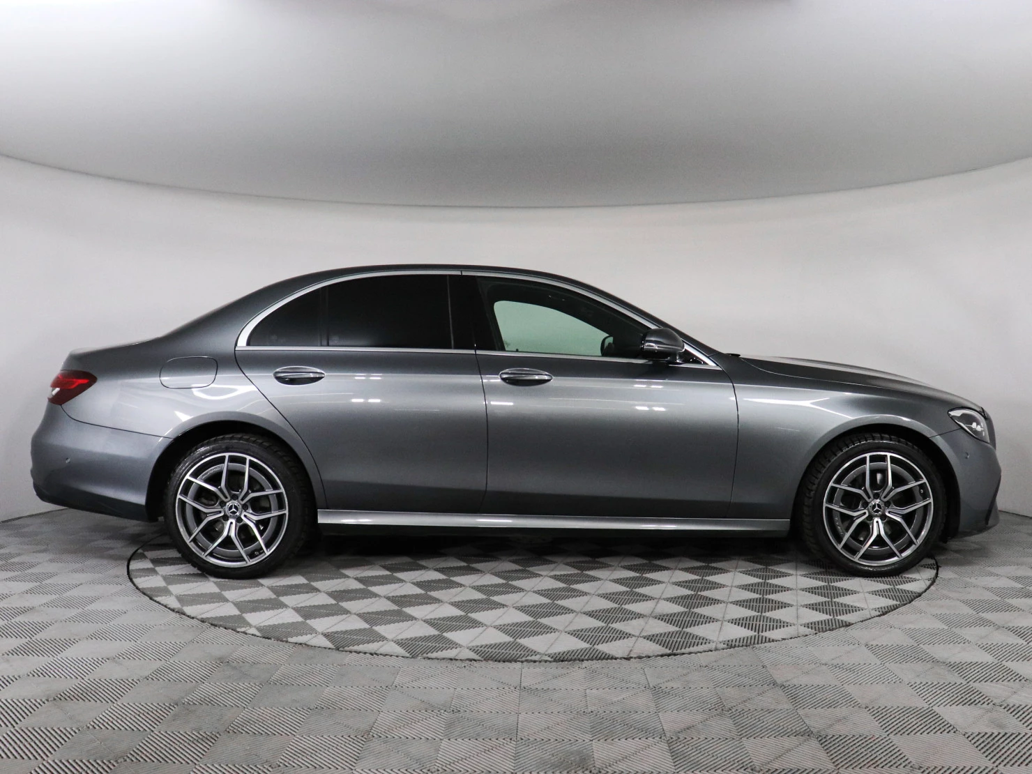 Mercedes-Benz E-Класс, 2021