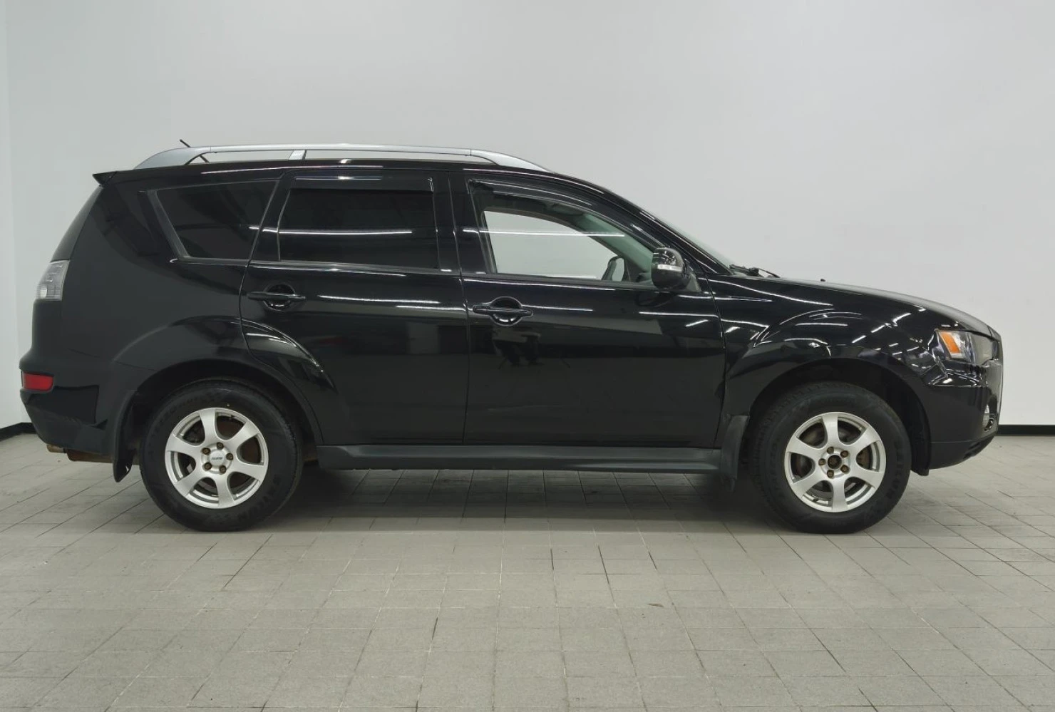 Mitsubishi OUTLANDER, 2010