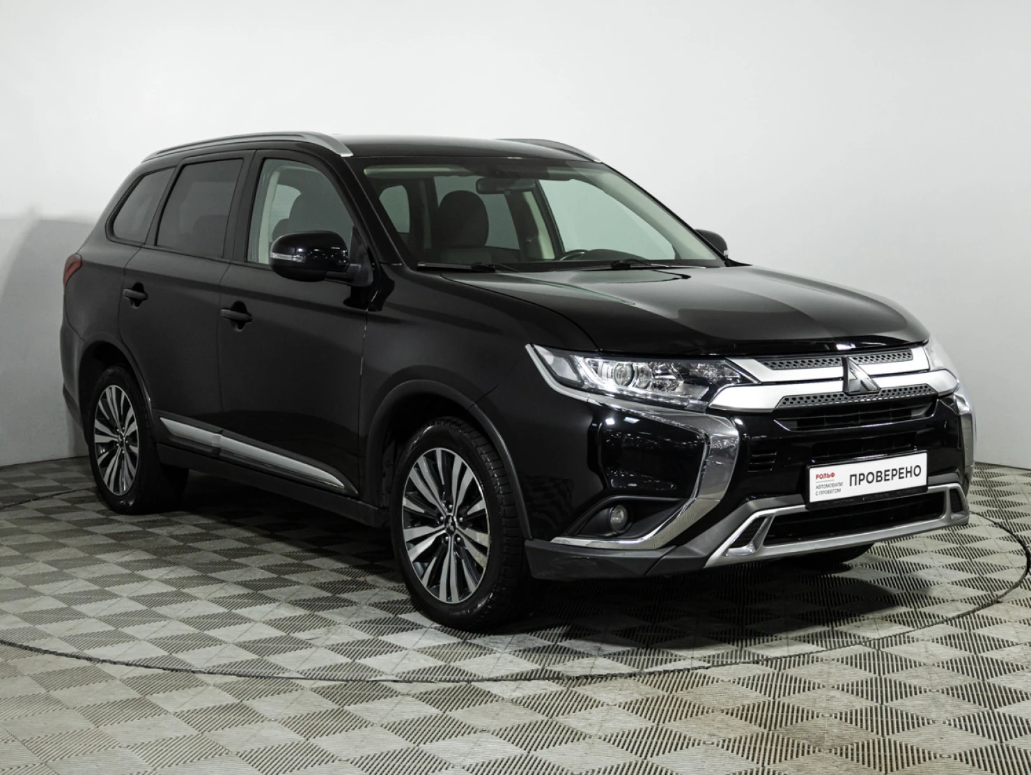 Mitsubishi OUTLANDER, 2019