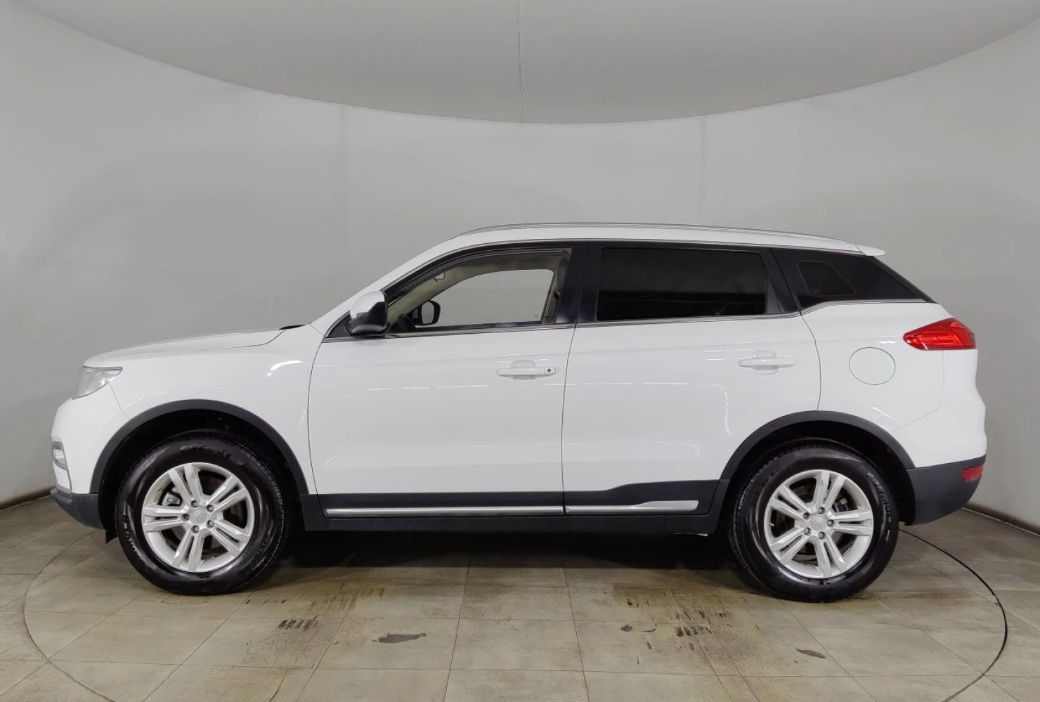 Geely Atlas, 2019