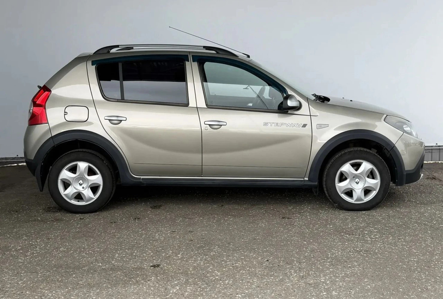 Renault Sandero, 2011