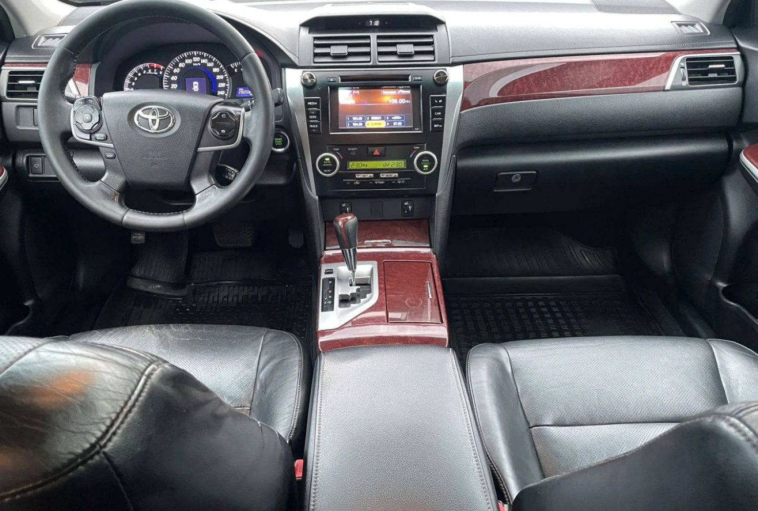 Toyota Camry, 2012