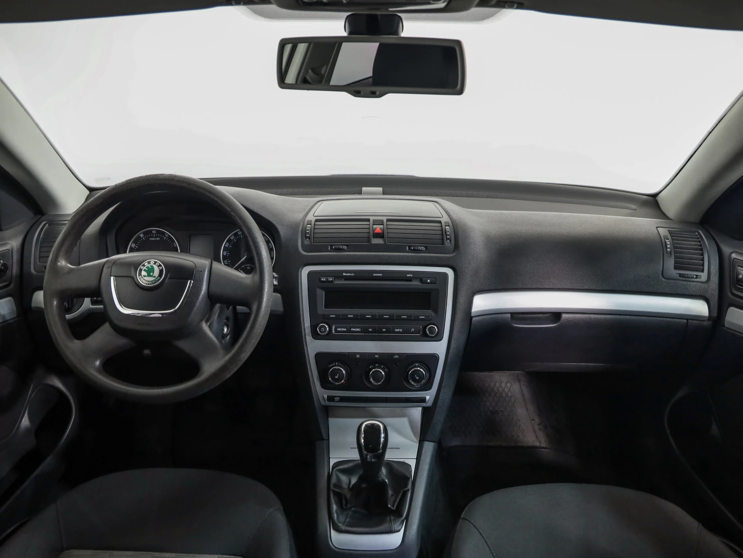 ŠKODA OCTAVIA, 2011