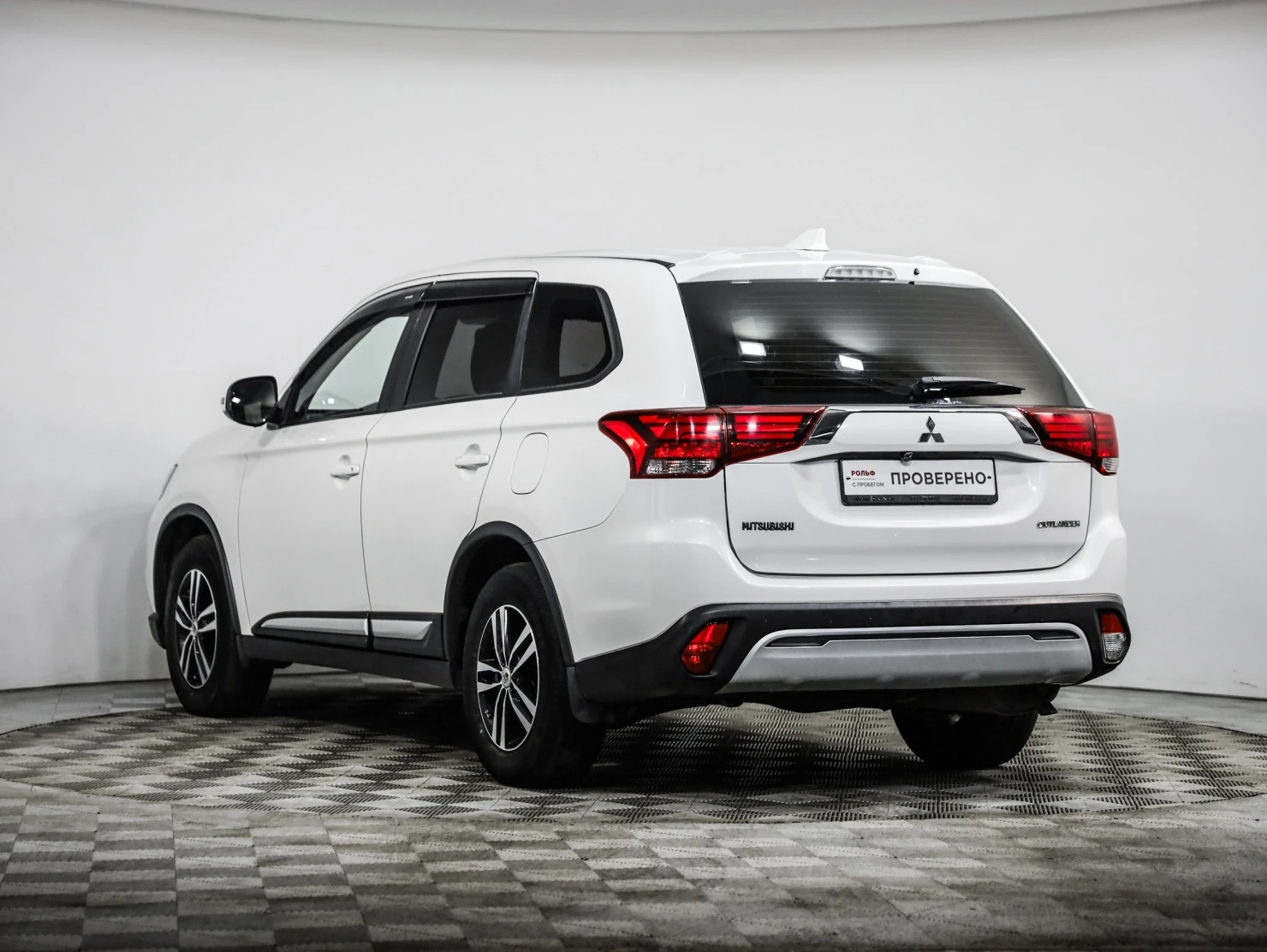 Mitsubishi OUTLANDER, 2019