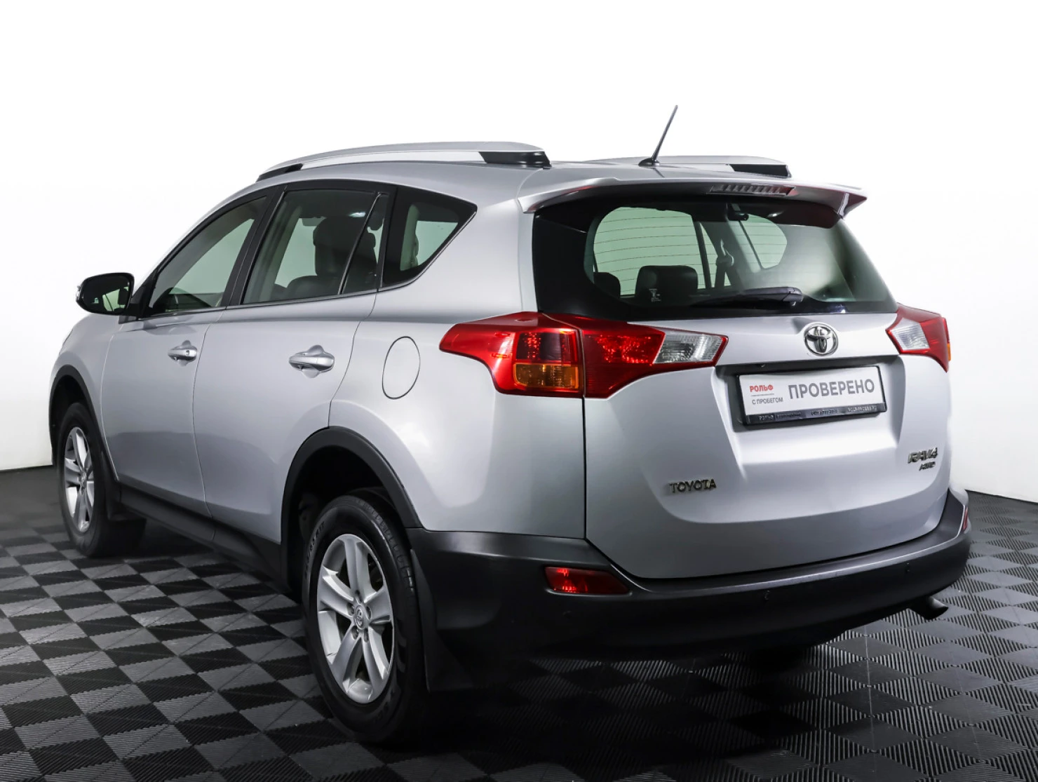 Toyota RAV4, 2012